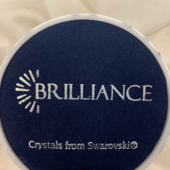 SWAROVSKI CRYSTAL “E” INITIAL NECKLACE !! 💌 - Picture 4 of 4